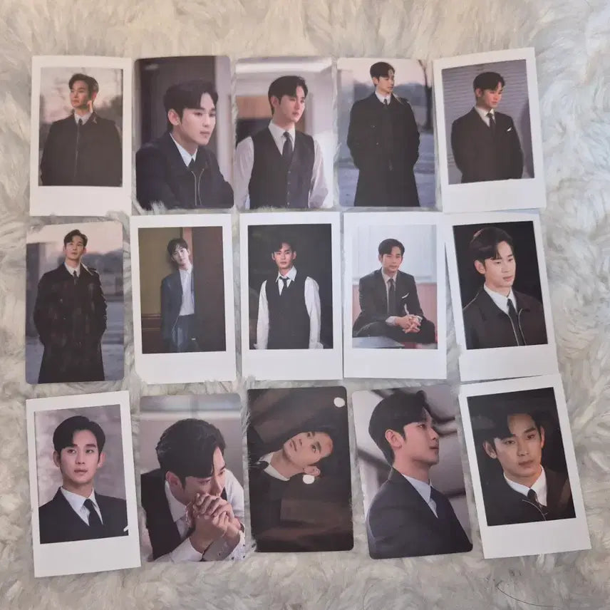 [BUNJANG] Kim Soo Hyun Photocard Set (33 pcs) / 김수현 포토카드 세트 33장