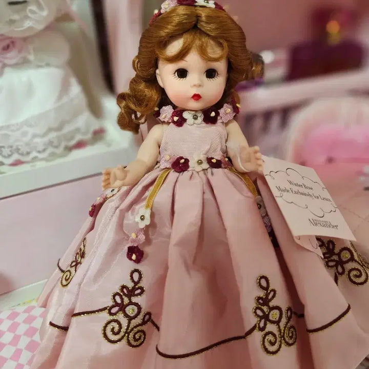[BUNJANG] Madame Alexander Winter Rose Doll / 마담알렉산더