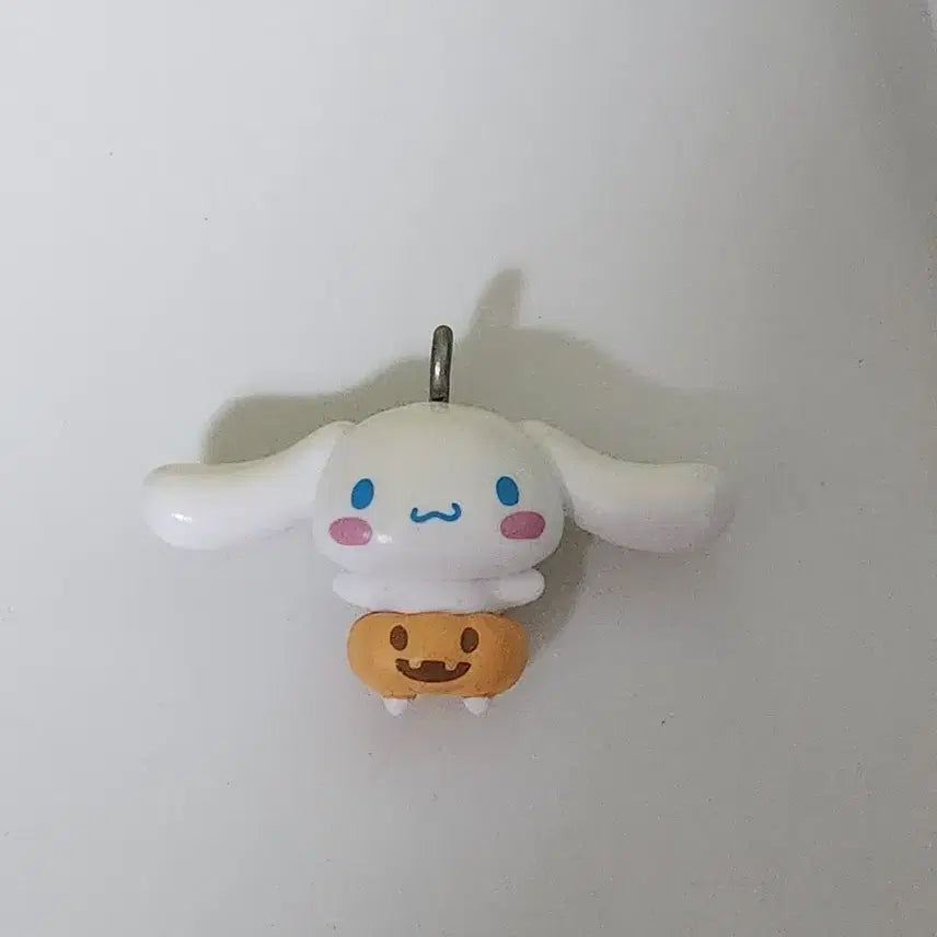 [BUNJANG] Sanrio Cinnamoroll Halloween Keyring / 산리오 시나모롤 키링