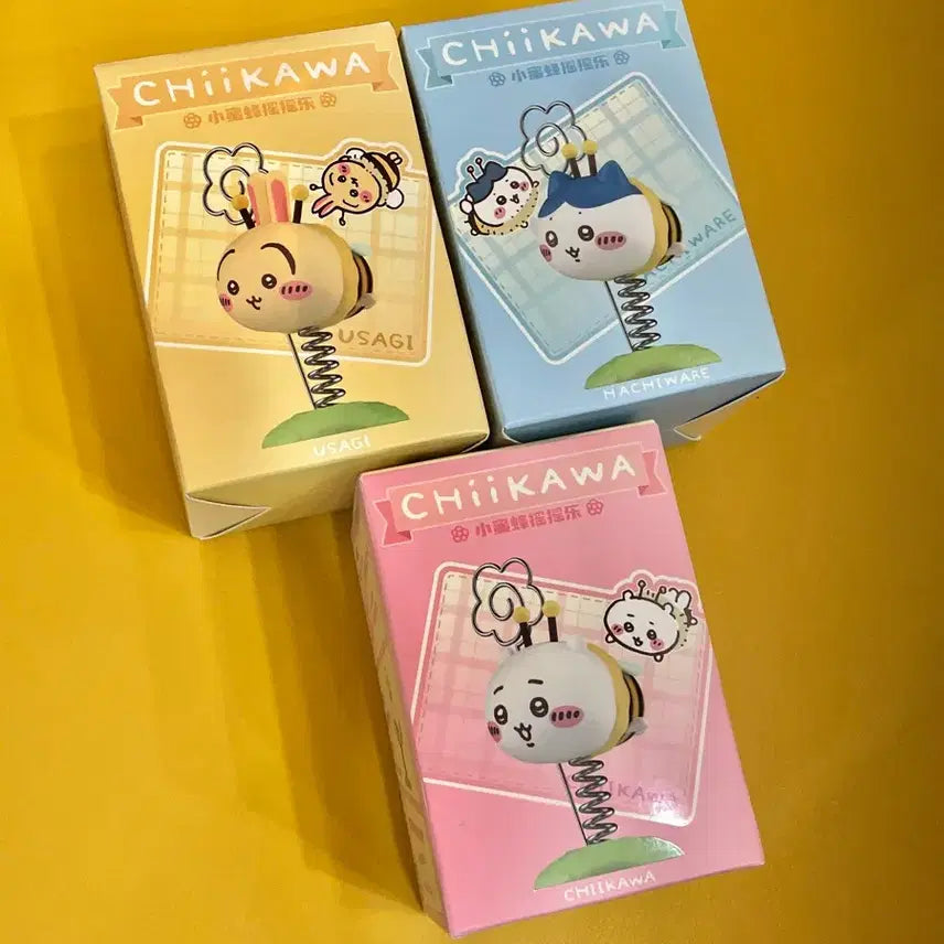 [BUNJANG] Chiikawa Bee Bobble Figure Memo Holder 3-Piece Set / 치이카와 꿀벌 흔들 피규어 메모꽂이 3종 세트