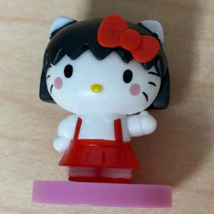 [BUNJANG] Sanrio Hello Kitty Maruko Choco Egg Figure / 산리오 헬로키티 마루코 초코에그