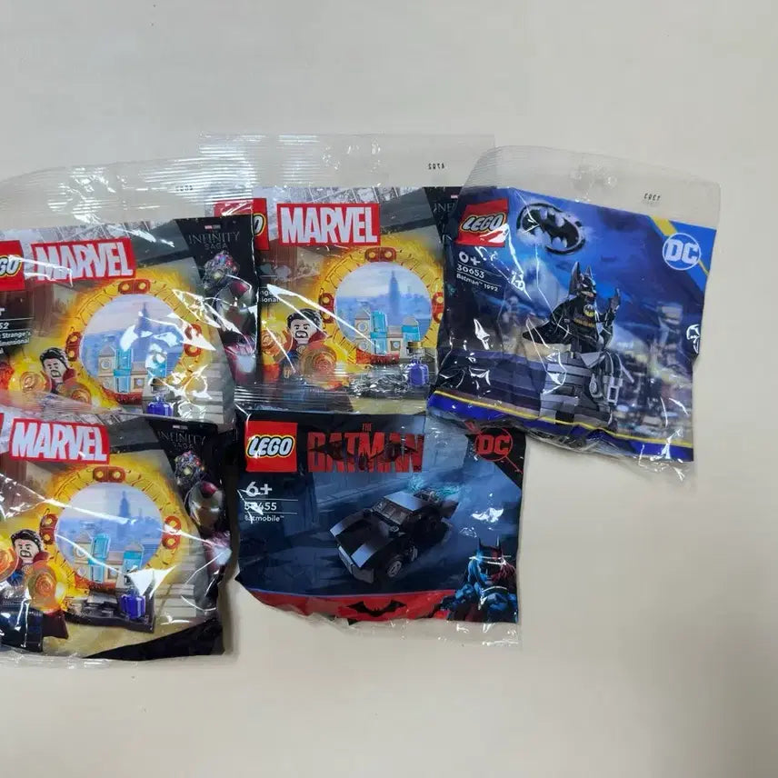 [BUNJANG] LEGO Marvel Doctor Strange &amp; LEGO DC Batman Polybag Bundle Set (Unsealed) / 레고 마블 닥터 스트레인지  / 레고 DC 배트맨 폴리백 미개봉 일괄팝니다.