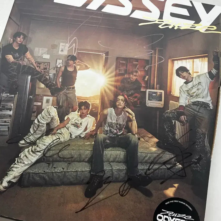 [BUNJANG] RIIZE Odyssey 1st Full Album Signed Album Package / 라이즈 전원 친필 싸인 앨범 오디세이 ODYSSEY 정규 1집 RIIZE 패키지