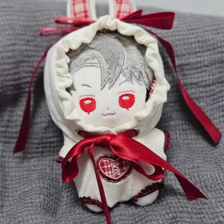 [BUNJANG] Plaeve Eunho Unofficial Doll + Outfit Set / 플레이브 은호 비공식 인형+옷 세트 급처
