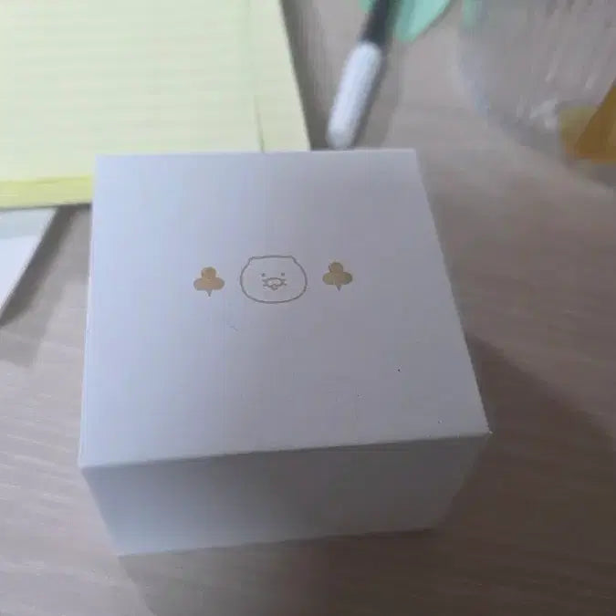 [BUNJANG] Kakao Friends Chunsik Love Berry Badge / 2021 춘식이 사랑의 열매 뱃지