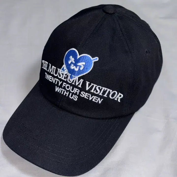 [BUNJANG] TWS The Museum Visitor Collaboration Limited Edition Cap / 투어스 한정판 모자 더뮤지엄비지터 콜라보