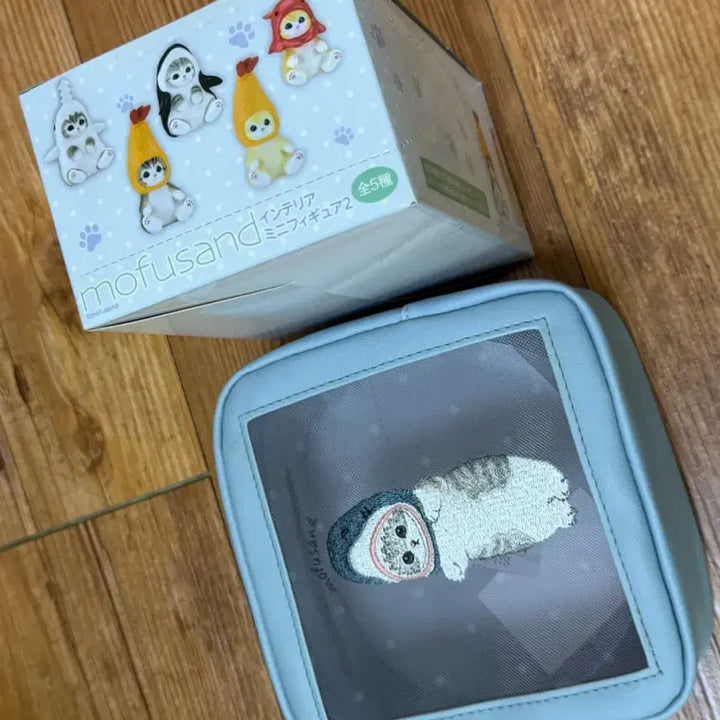 [BUNJANG] Mof Sand Random Box (Mini Figure Series 2, Pouch, Plush Included) / 모프샌드 랜박 (사진포함)