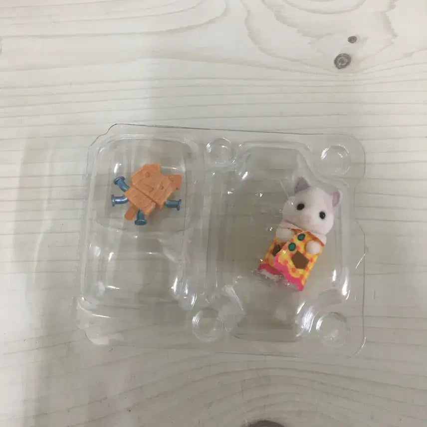 [BUNJANG] Sylvanian Families Baby Architect Cat Secret / 실바니안 아기건축가 시크릿 고양이