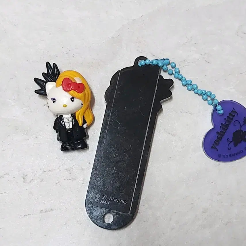 [BUNJANG] 2023 Sanrio Character Awards Yoshikitty Name Keychain &amp; Mini Figure Candy Toy / 23년 산리오 캐릭터대상 요시키티 네임키링&amp;식완 미니 피규어