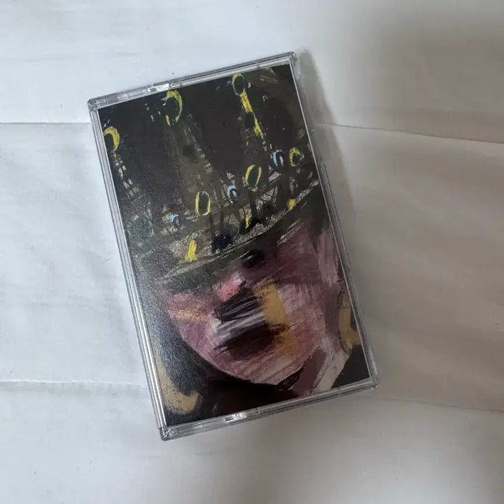 [BUNJANG] Damonsyear Headache Cassette Tape (Sealed) / 미개봉 데이먼스이어 headache 카세트테이프 판매합니다