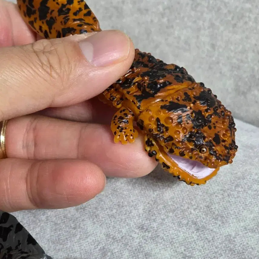 [BUNJANG] Giant Salamander Figure / 장수도롱룡 피규어
