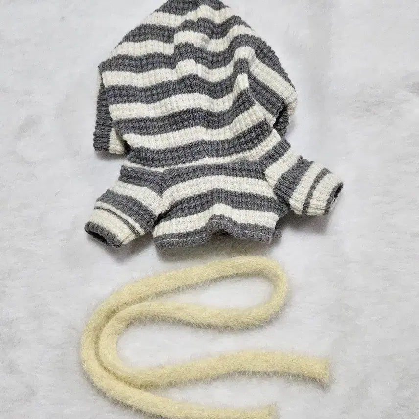 [BUNJANG] Striped Hooded Knit Set Black 10cm Doll Clothes / 10cm 솜인형옷 줄무늬 후드니트 세트 블랙