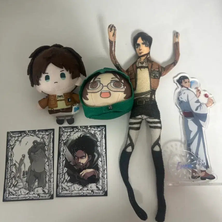 [BUNJANG] Attack on Titan Goods Set / 진격의 거인 굿즈 판매