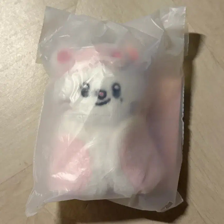[BUNJANG] Stray Kids Genielet Kongkiju Micro Strawberry Bundle Set / 스키즈 지니렛 콩키주 마이크로 딸기 일괄