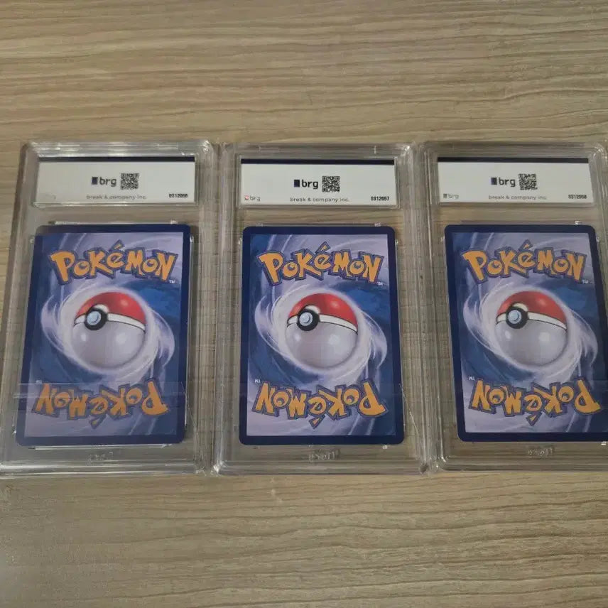 [BUNJANG] Pokemon Card 151 Charmander AR, Charmeleon AR, Charizard SAR Sequential Number BRG 9 / 포켓몬카드 151 파이리ar, 리자드ar, 리자몽sar 연번 brg 9 팝니다.