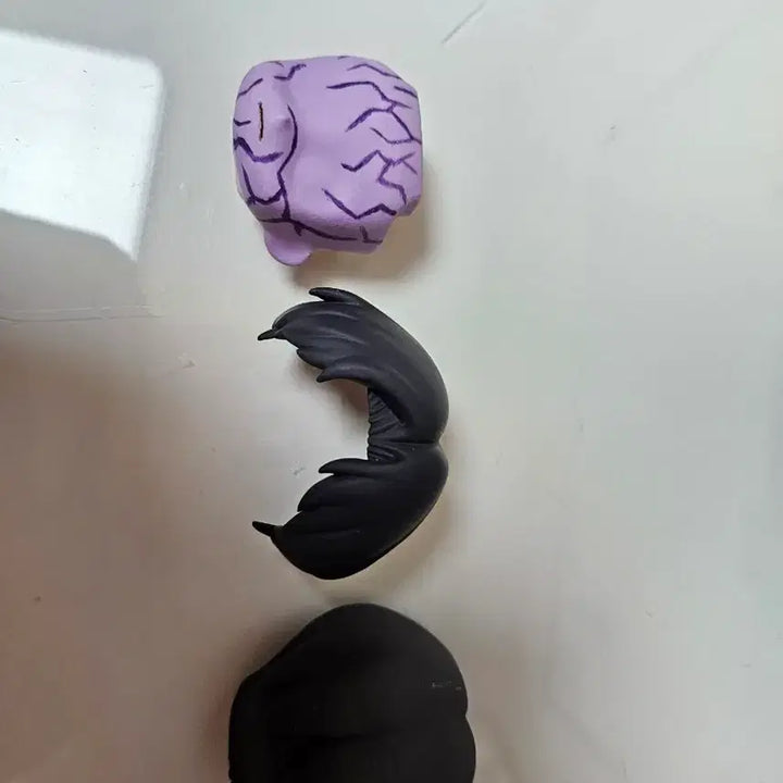 [BUNJANG] K-Pop Demon Hunters Jinwoo Custom Parts (Incomplete) / 케이팝 데몬 헌터스 케데헌 진우 커스텀 하다만거 양도
