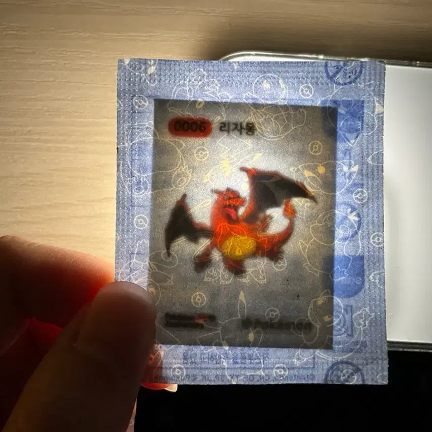 [BUNJANG] Pokemon Bread Stickers Bundle Set (24 Stickers + Sealed 30th Anniversary Charizard) / 포켓몬 띠부씰