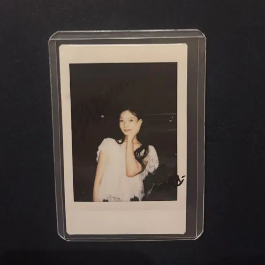 [BUNJANG] Ji-won Ji Signed Polaroid / 배우 지혜원 친필 싸인 폴라 260706