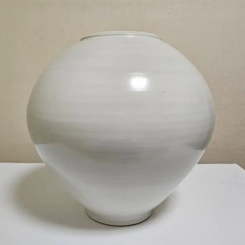 [BUNJANG] Large Matte Moon Jar (40cm) / 대형 무광 달항아리 1번 (40cm)