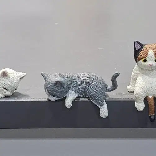 [BUNJANG] Bewildered Cat + Cat Corner Figure Gacha Set / [가챠] 당황 고양이 + 고양이 모서리 피규어 가챠 3종 - 일괄