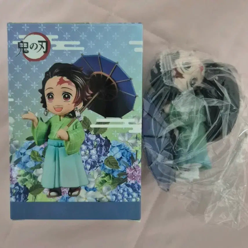[BUNJANG] Demon Slayer Nezuko Kamado Rain Figure / 새제품 귀멸의 칼날 장마 피규어