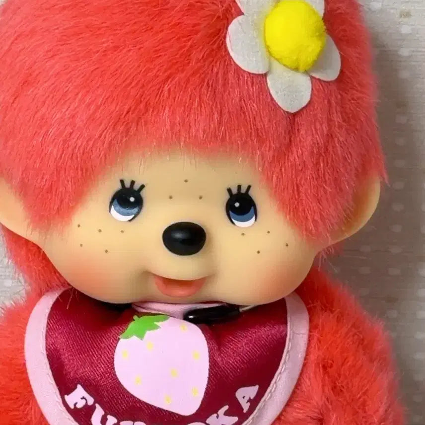 [BUNJANG] Limited Edition Strawberry Monchhichi Doll - New Condition / 새상품급 지역한정 딸기 몬치치