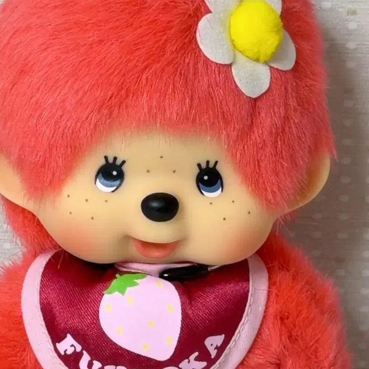 [BUNJANG] Limited Edition Strawberry Monchhichi Doll - New Condition / 새상품급 지역한정 딸기 몬치치