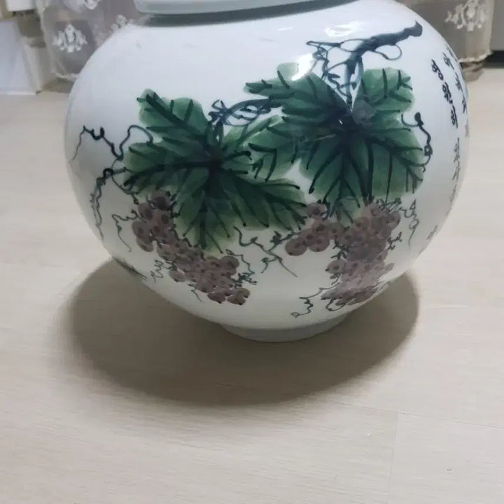 [BUNJANG] Doyeong Grape Moon Motif Ceramic Jar / 도영 포도 문 주기도문 도자기 항아리