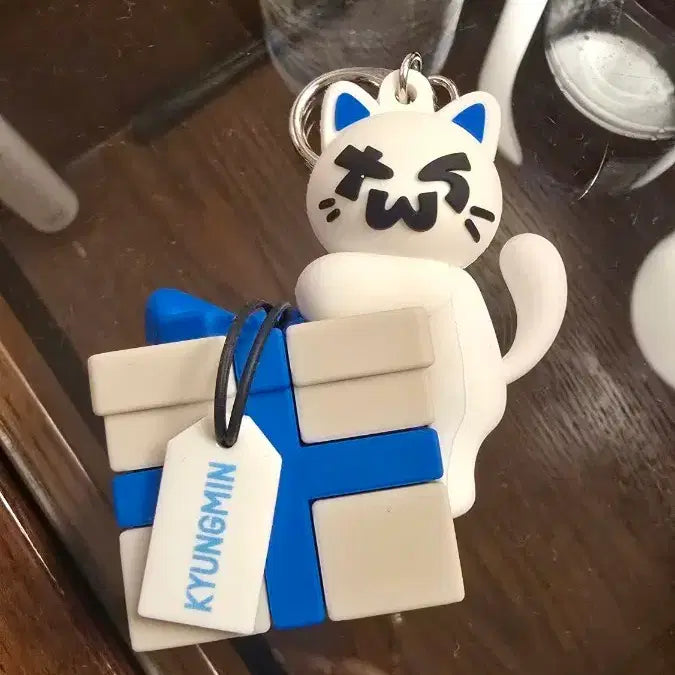 [BUNJANG] TWS Kyungmin Japan Tour MD Gift Nyan Cat Keychain / 투어스 경민 선물투냥이 재팬 투어 md
