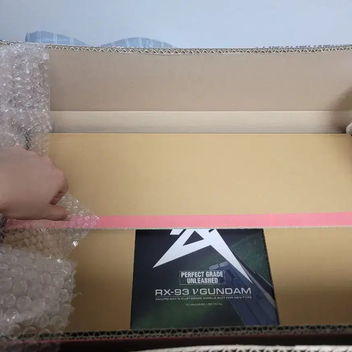 [BUNJANG] PG Unleashed RX-93 Nu Gundam Model Kit (Sealed) / pg 언리쉬드 뉴건담 미개봉 판매