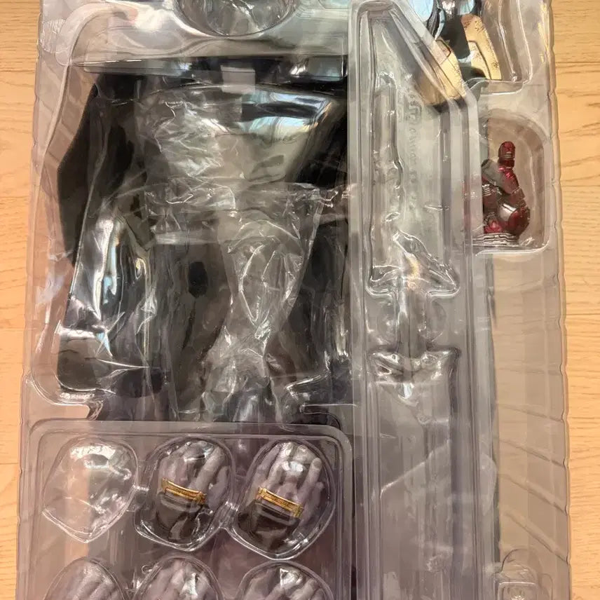 [BUNJANG] Hot Toys Avengers: Endgame Thanos Battle Damage Version / 핫토이 엔드게임 타노스 배뎀