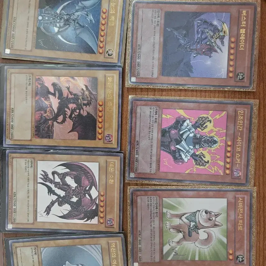 [BUNJANG] Yu-Gi-Oh! Signed Cards: Blue-Eyes White Dragon, Red-Eyes Black Dragon, Summoned Skull, and More / 유희왕 사인카드 푸른눈의 백룡 등등