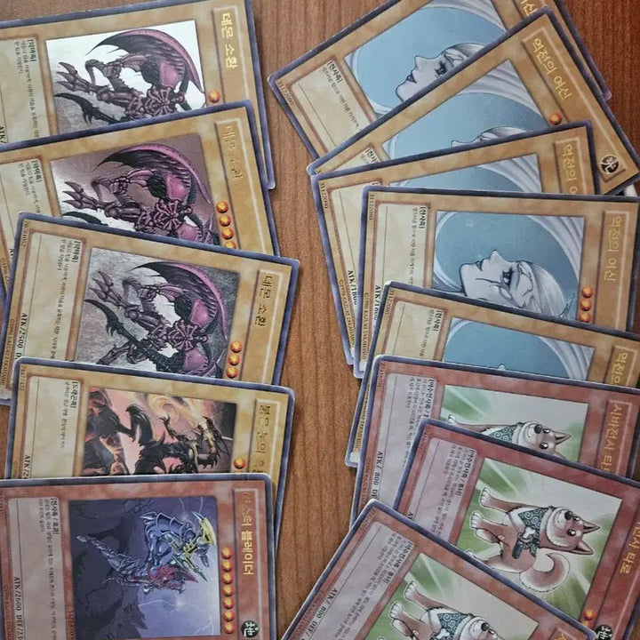 [BUNJANG] Yu-Gi-Oh! Signed Cards: Blue-Eyes White Dragon, Red-Eyes Black Dragon, Summoned Skull, and More / 유희왕 사인카드 푸른눈의 백룡 등등