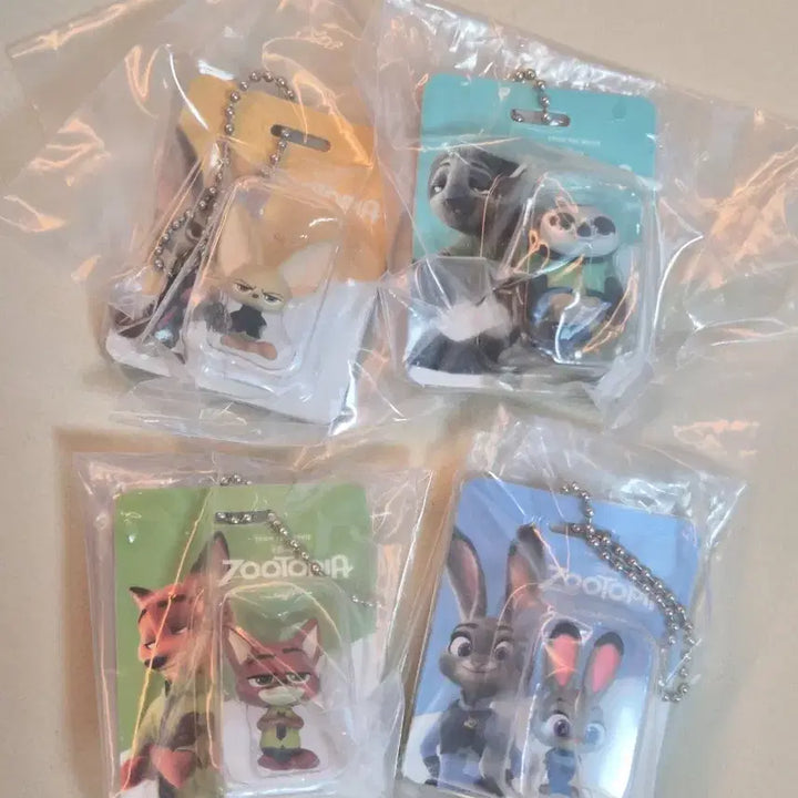 [BUNJANG] Zootopia Gacha Package Miniature Collection Set / [미개봉] 쥬토피아 가챠 > 패키지 미니어처 컬렉션 4종 세트