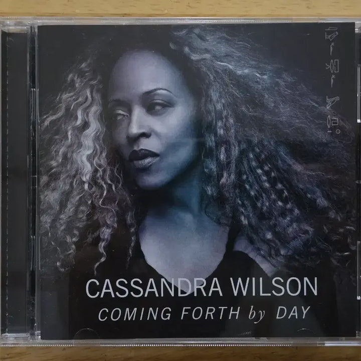 [BUNJANG] Cassandra Wilson - Coming Forth By Day (US Edition) CD / CD 음반 Cassandra Wilson 카산드라 윌슨 - Coming Forth By Day 미국반