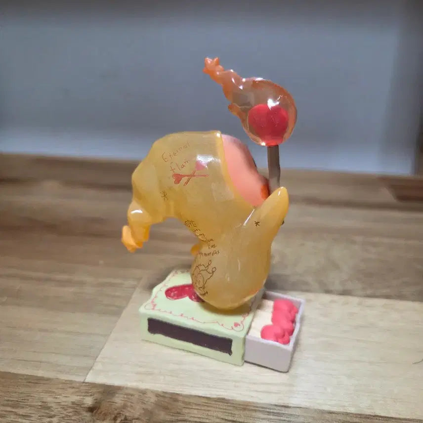 [BUNJANG] Pop Mart Twinkle Little Star Falling in Love Figure / 팝마트 작은별 트윙클 사랑에 빠지다 피규어