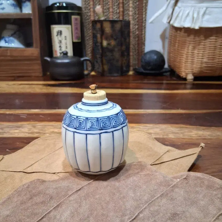 [BUNJANG] Antique White Porcelain (Melon Shape) Tea Caddy / 골동 청화백자(참외형)차호