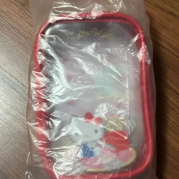 [BUNJANG] Sanrio Hello Kitty Ita Bag Multi Pouch / 산리오 헬로키티 이타백 멀티 파우치 판매합니다.