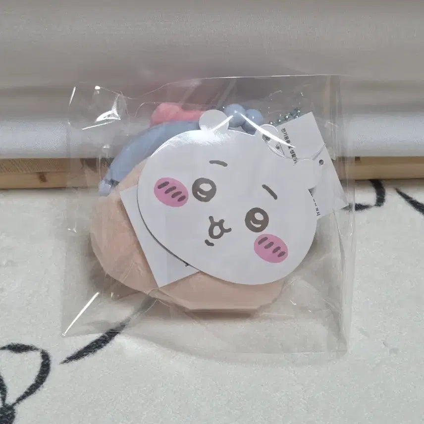 [BUNJANG] Chiikawa Cute Mini Pouch Crab Coin Purse / 치이카와 먼작귀 미니프라 가마구치 동전지갑 카니 새상품
