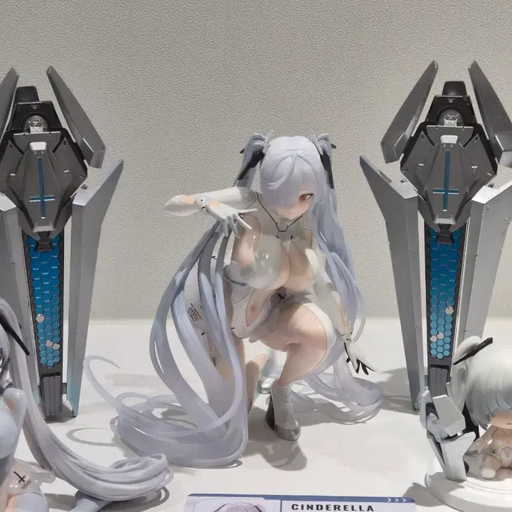 [BUNJANG] Nier: Automata Cinderella Figure Merchandise Bundle Set / [급처] 니케 신데렐라 피규어 굿즈 모음 일괄판매