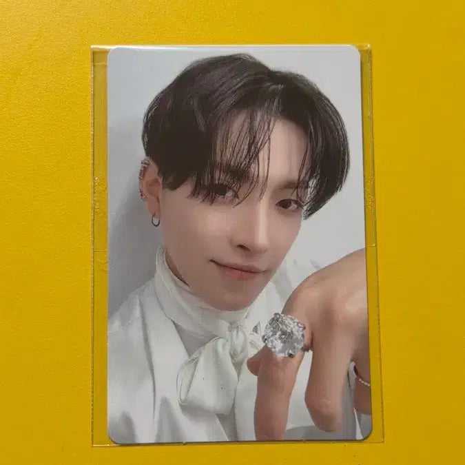[BUNJANG] ATEEZ Aniteez Lucky Draw Photocard Hongjoong / 에이티즈 애니티즈 5만원 구매 특전 포카 홍중