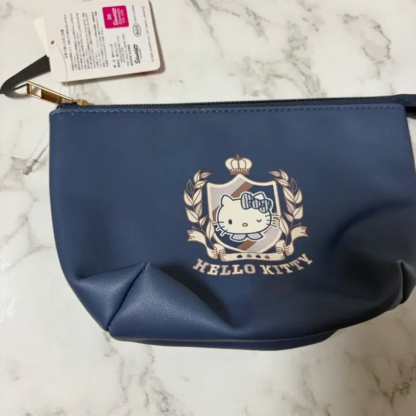 [BUNJANG] Sanrio Hello Kitty Pouch / 산리오 헬로키티 파우치 판매