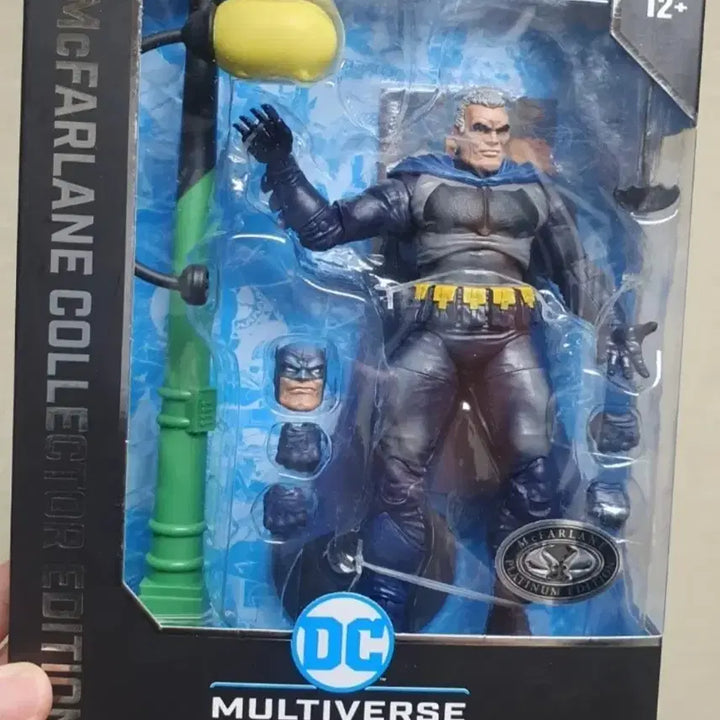 [BUNJANG] McFarlane The Dark Knight Returns Platinum Limited Edition Figure / 다크나이트리턴즈 배트맨 플래티넘 맥팔레인 한정판