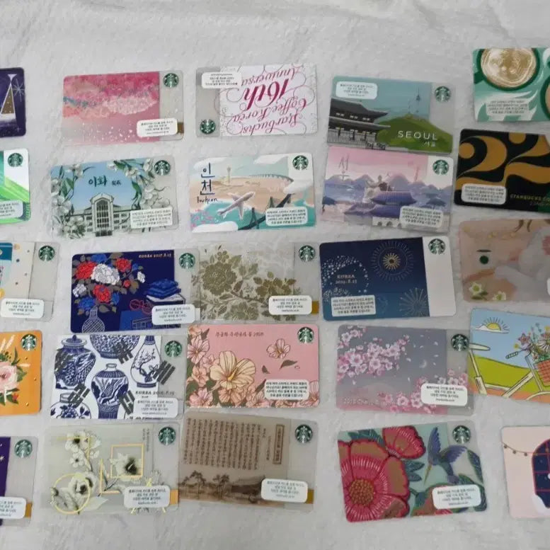 [BUNJANG] Starbucks Card Collection (50 pcs, incl. Hunminjeongeum) / [다이컷/훈민정음 포함] 스타벅스 카드 50장 일괄