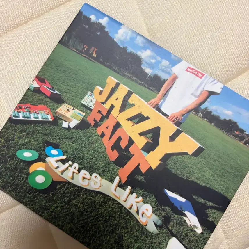 [BUNJANG] Jazzyfact Lifes Like Album / 재지팩트 lifes like