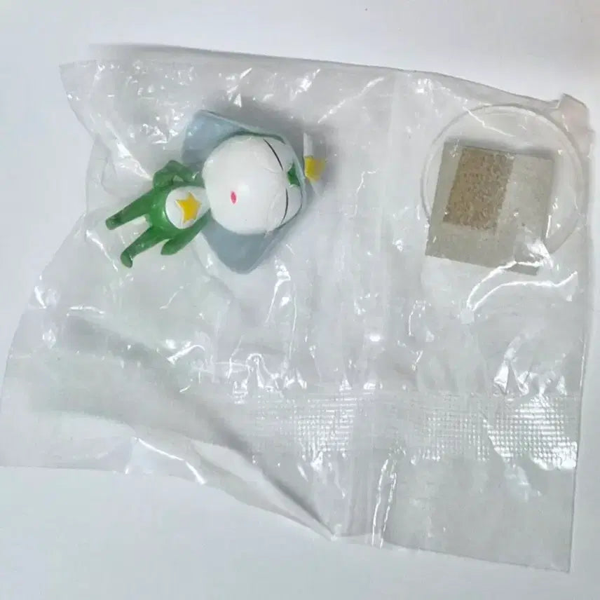 [BUNJANG] Keroro Garuru Platoon Captain Keroro Charasele Figure / 케로로 가루루소대 케로로대위 캬라셀 피규어