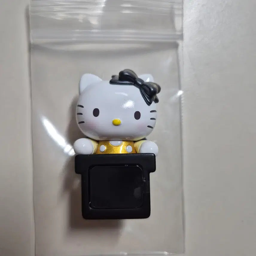 [BUNJANG] Hello Kitty Hyper + Figure Set / 헬로키티 히퍼+피규어 세트