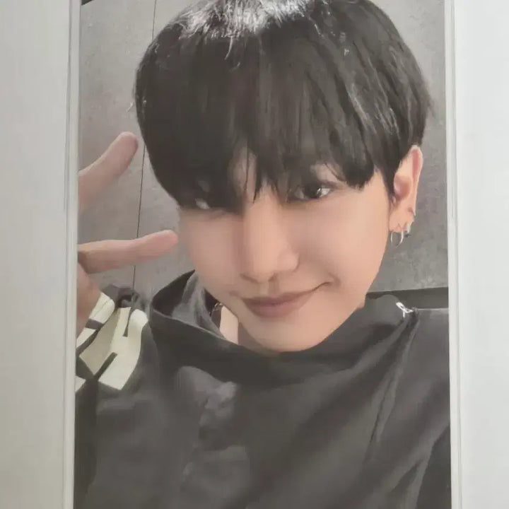 [BUNJANG] BOYNEXTDOOR BoyNextdoor Popup Namming Mirror Keyring POB Photocard Leehan Bundle Set / [미개봉포카일괄] 보넥도 쁘넥도 팝업 명명 미러 키링 특전 포카 재현 이한