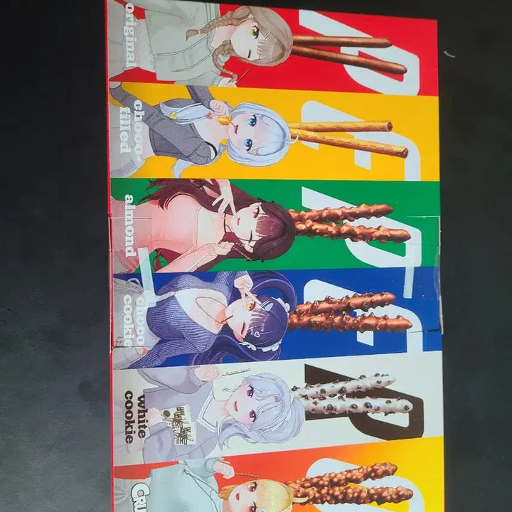 [BUNJANG] Woori yidoll 2023 Pepero Sealed Bundle Set / 이세계아이돌 이세돌 빼빼로 미개봉 팝니다
