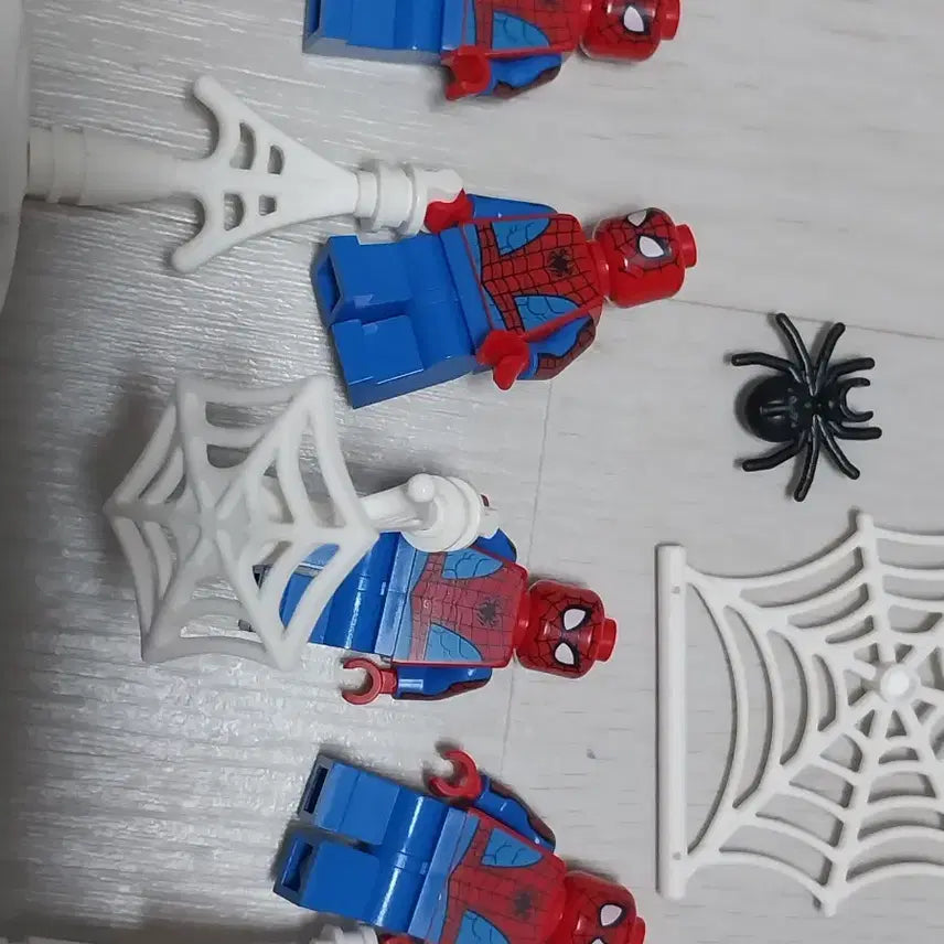 [BUNJANG] LEGO Spider-Man Figures 4-Piece Bundle with Webs / 레고 스파이더맨 피규어 4개 웹 포함 일괄